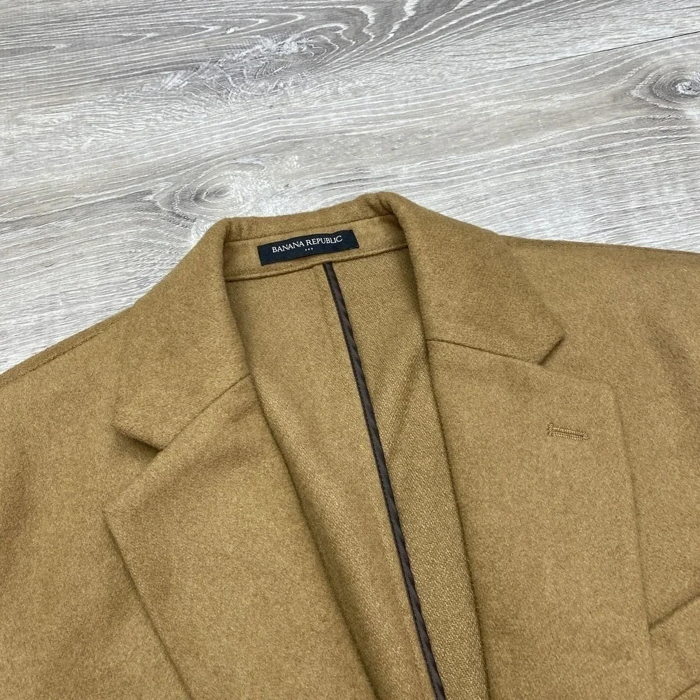 Banana Republic Blazer Mens 38R Beige Wool Blend Tailored Fit Sport‎ Coat Jacket